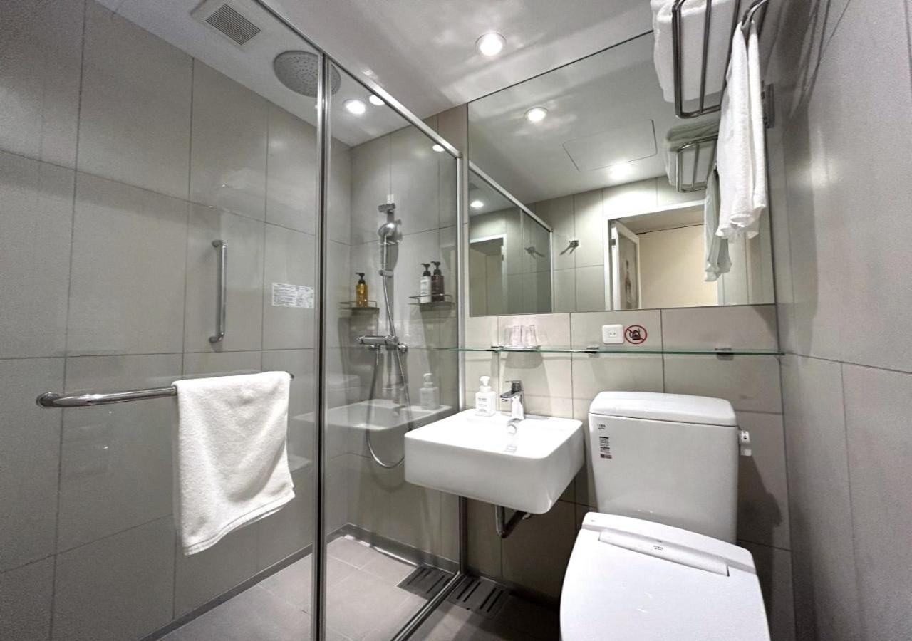 Smile Hotel Sapporo Susukino Minami Bagian luar foto